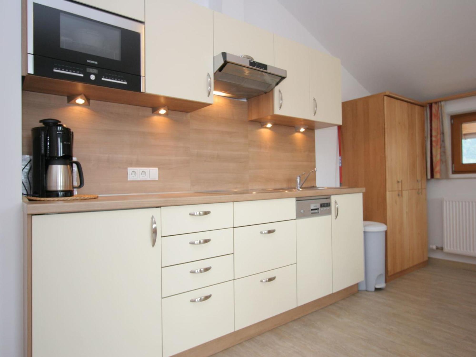 Spacious Apartment In Uderns Near Ski Area エクステリア 写真