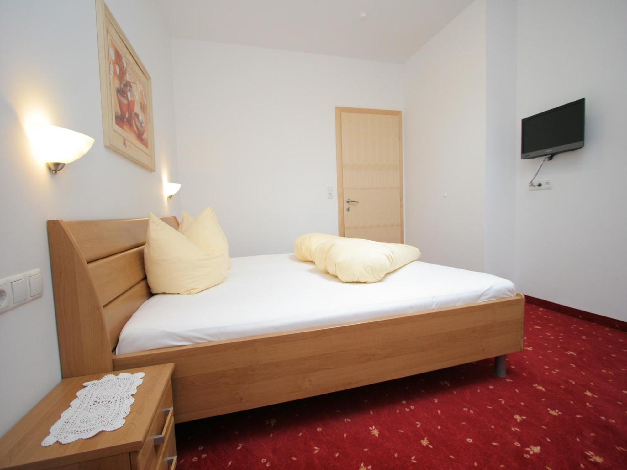 Spacious Apartment In Uderns Near Ski Area エクステリア 写真