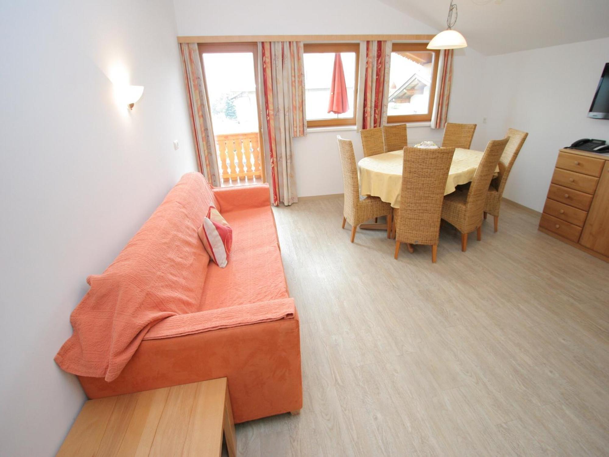 Spacious Apartment In Uderns Near Ski Area エクステリア 写真