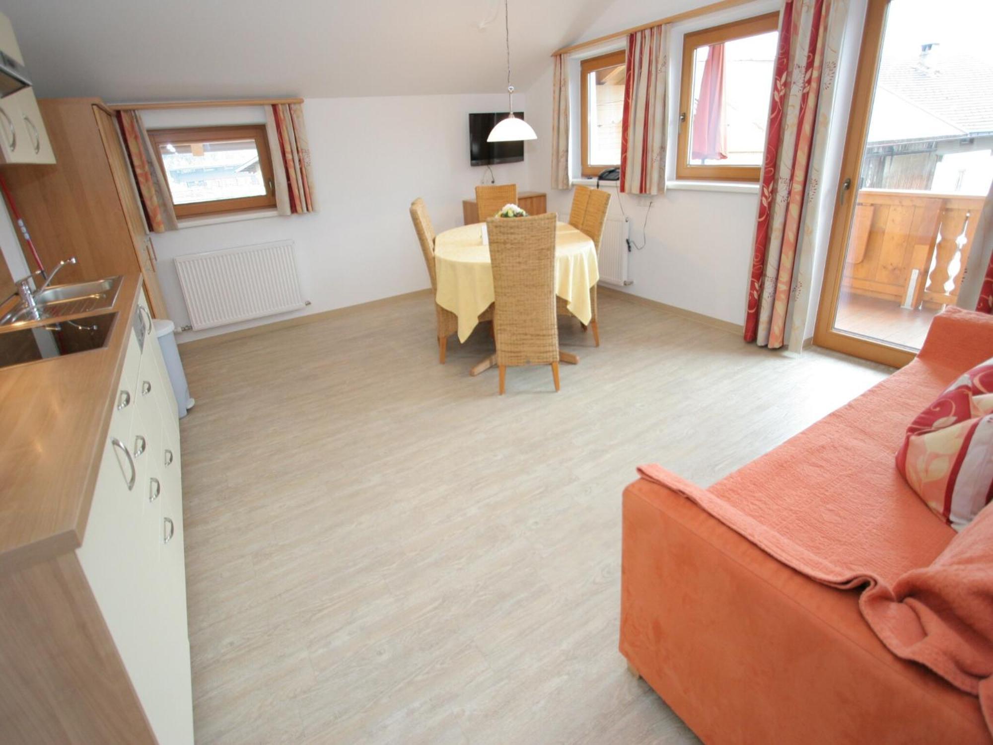 Spacious Apartment In Uderns Near Ski Area エクステリア 写真