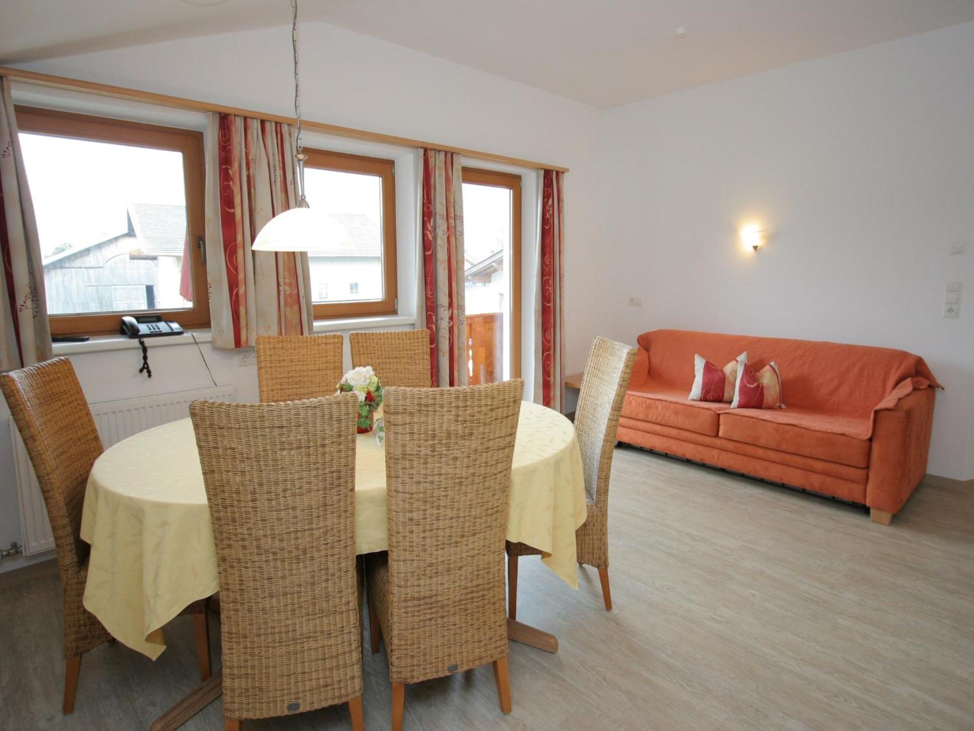 Spacious Apartment In Uderns Near Ski Area エクステリア 写真