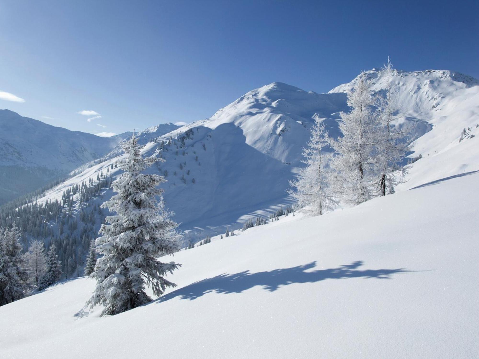 Spacious Apartment In Uderns Near Ski Area エクステリア 写真