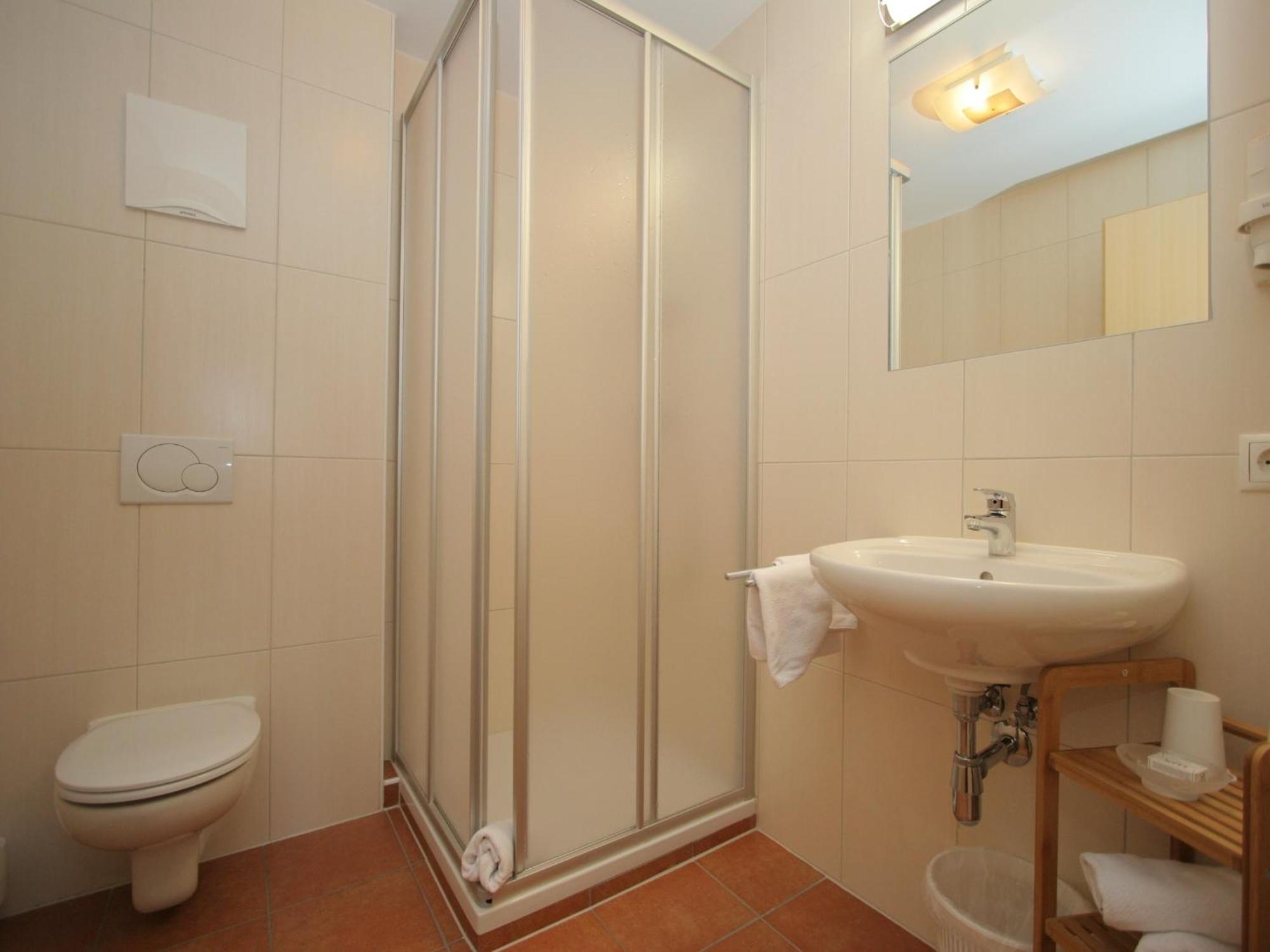 Spacious Apartment In Uderns Near Ski Area エクステリア 写真