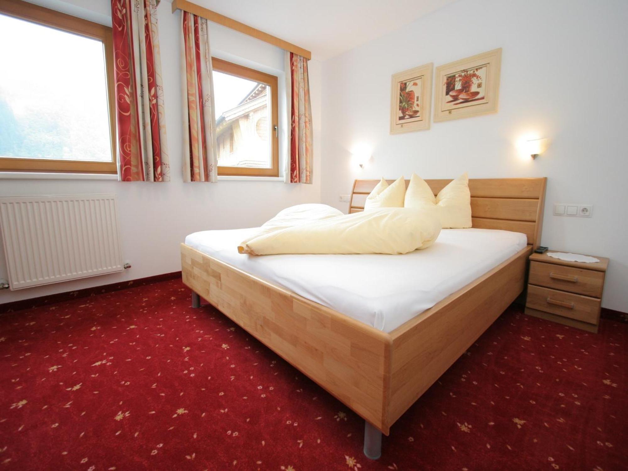 Spacious Apartment In Uderns Near Ski Area エクステリア 写真